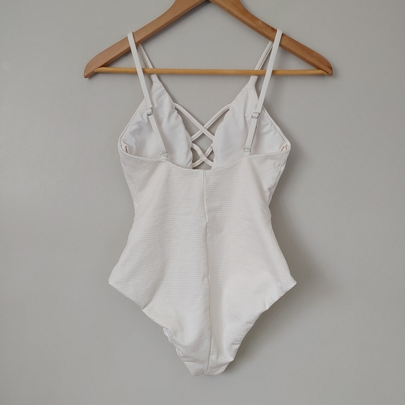 Dippin Daisys Bliss One Piece Swimsuit Criss Cross Size Small White Dove - Picture 11 of 16